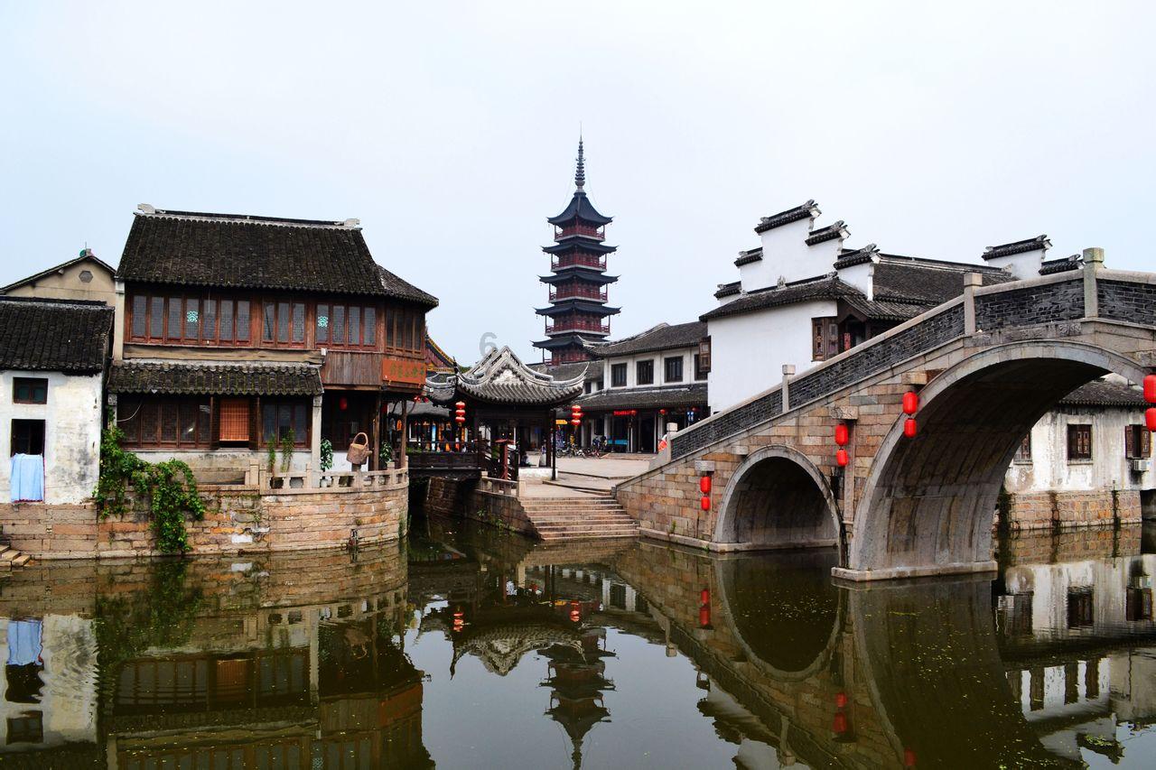 冷知识分享平台——命不好,嫁谁都一样, 命好,嫁乞丐都能有成就。 现在我明白了,不是人不如人, 只是命不如人一个女人?的独家揭秘